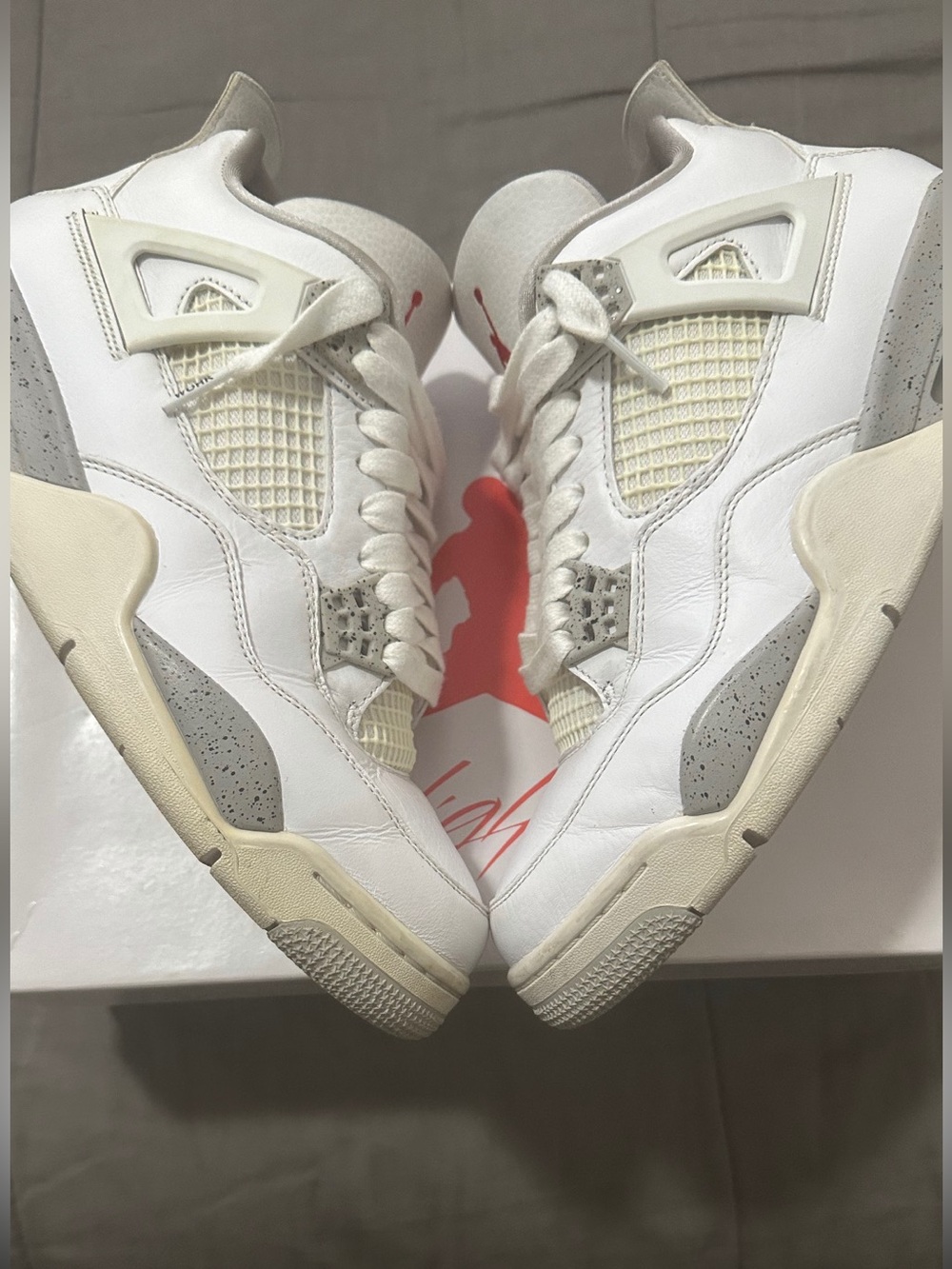 Jordan Air Jordan 4 Retro - White/Fire Red/Tech Grey/Black